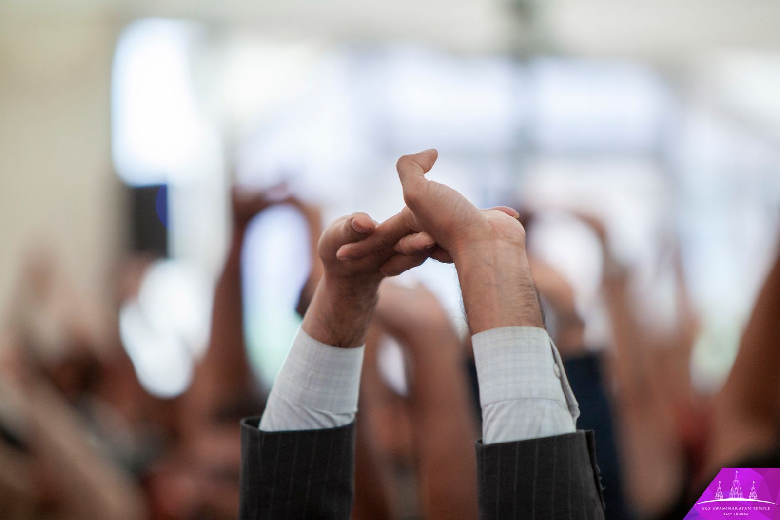 ©1987-2017 SKS Swaminarayan Temple East London